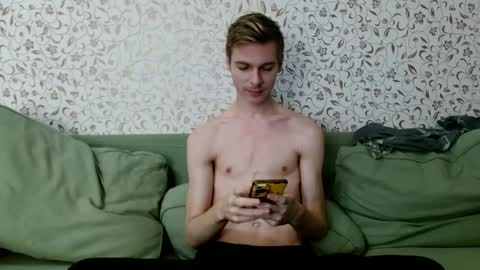 Snapshot of nicksuper8 chatting on December 15, 2024, 1:43 pm Nick online show from December 15, 2024, 1:43 pm