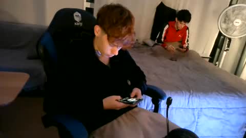 Snapshot of nickvox_ chatting on June 23, 2026, 1:25 am nickvox_ online show from June 23, 2026, 1:25 am