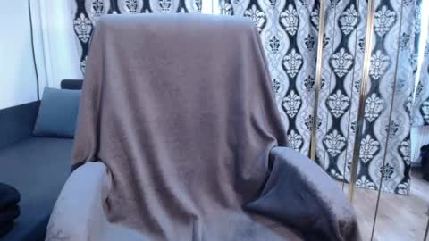 Nicky online show from May 8, 2026, 5:46 am
