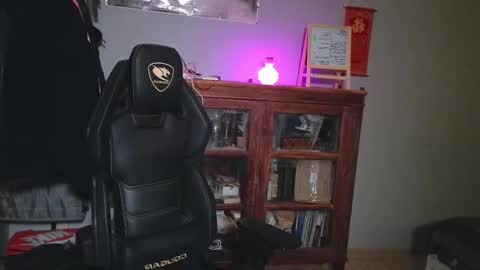 Nicki  Danny online show from December 22, 2025, 6:10 am