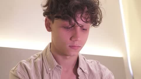 Nicky Neal online show from November 6, 2025, 12:55 am