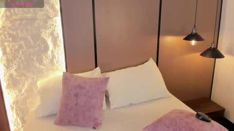 Nicky  online show from November 12, 2025, 2:34 am