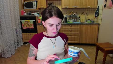 Nicky Weekends online show from February 11, 2025, 4:46 pm