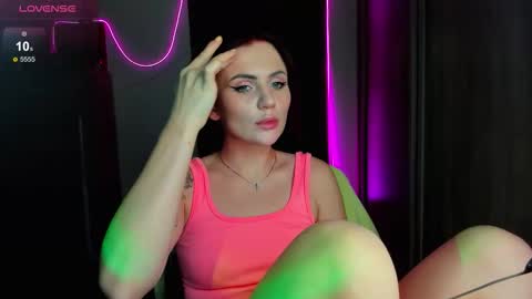 Nicky Weekends online show from September 14, 2025, 1:27 am