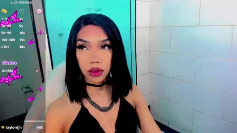 Nicky online show from April 19, 2026, 4:12 am