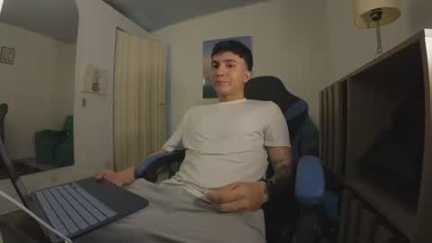 Snapshot of nico_bellini chatting on July 19, 2026, 7:50 pm Nico online show from July 19, 2026, 7:50 pm