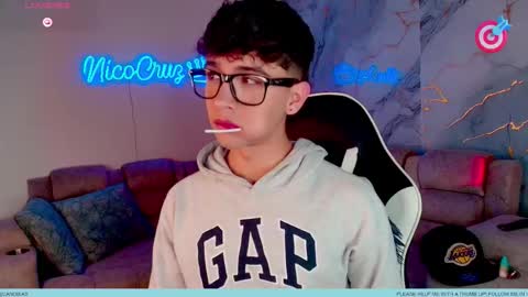 nico online show from February 25, 2026, 10:52 pm