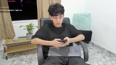 Nico  online show from February 13, 2025, 4:43 am