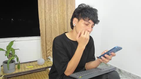 Nico  online show from March 4, 2025, 5:53 am