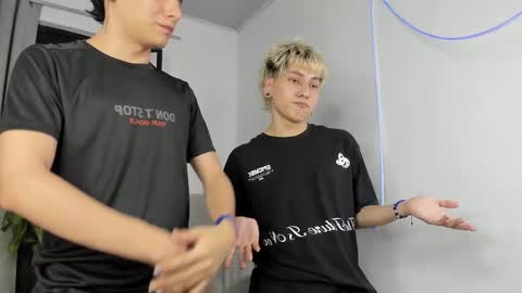 Nico  online show from October 4, 2025, 3:26 am