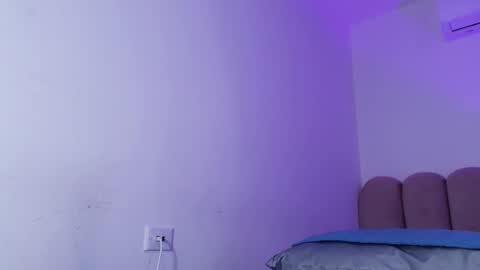 Snapshot of nicol_ferrer chatting on March 10, 2026, 3:11 am Nicol online show from March 10, 2026, 3:11 am