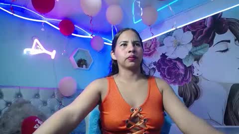 nicol_ross19 online show from February 21, 2026, 10:44 pm