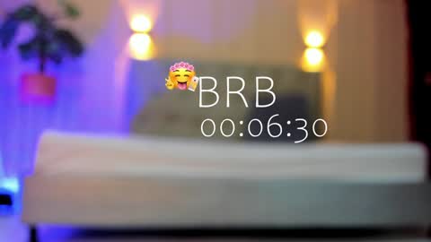 Your baby Nicol  online show from December 20, 2024, 4:14 pm