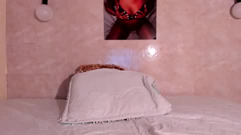 Snapshot of nicol_villa_ chatting on February 20, 2025, 12:25 pm Nicol Villa online show from February 20, 2025, 12:25 pm