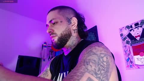nicolas online show from May 19, 2026, 2:51 am
