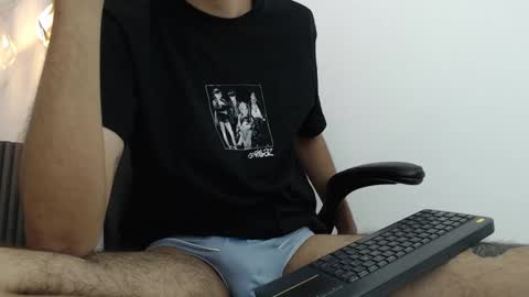 nicolasfine online show from September 15, 2025, 1:22 pm