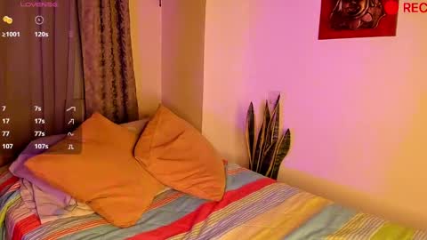 nicolasrodrii online show from December 8, 2024, 3:32 am