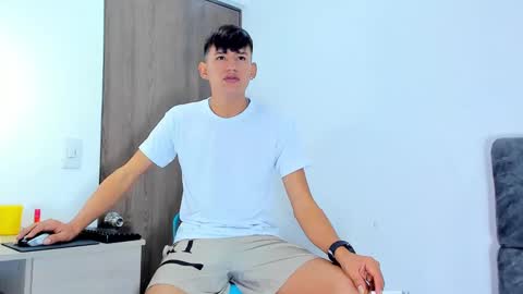 nicolastorres__ online show from November 5, 2025, 7:30 am