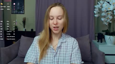 Nicoletta online show from February 21, 2026, 6:53 pm