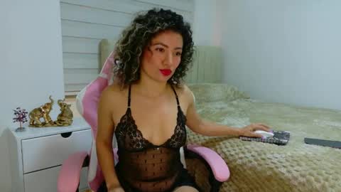 Snapshot of nicolblossom_ chatting on September 12, 2025, 2:28 pm Nicol online show from September 12, 2025, 2:28 pm