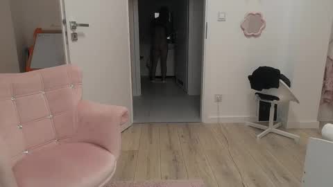 Secret Amateur HuGirl online show from April 27, 2026, 9:24 pm