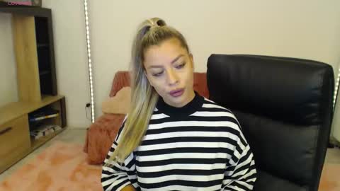 Snapshot of nicole___19 chatting on September 27, 2025, 6:24 pm Nico online show from September 27, 2025, 6:24 pm