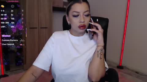 Snapshot of nicole___19 chatting on November 26, 2025, 7:15 pm Nico online show from November 26, 2025, 7:15 pm