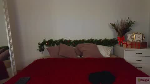 Snapshot of nicole_broown chatting on December 20, 2024, 9:17 pm Nicole online show from December 20, 2024, 9:17 pm