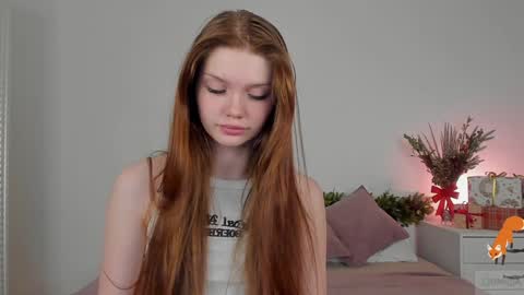 Snapshot of nicole_broown chatting on December 24, 2024, 3:27 am Nicole online show from December 24, 2024, 3:27 am