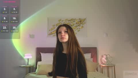 Snapshot of nicole_broown chatting on October 15, 2025, 8:53 pm Nicole online show from October 15, 2025, 8:53 pm