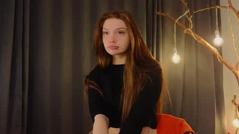 Nicole online show from May 8, 2026, 9:31 pm