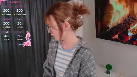 Nicole online show from October 17, 2025, 9:01 am