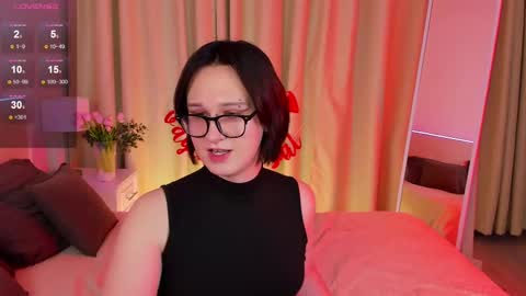 Nicole online show from February 13, 2025, 5:33 pm