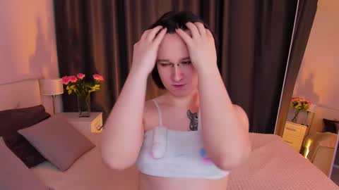 Nicole online show from March 12, 2025, 10:26 am