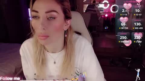 Nicole online show from January 16, 2026, 2:37 am