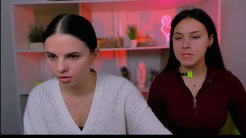 Snapshot of nicole_muah chatting on October 3, 2025, 8:33 am nicole_muah online show from October 3, 2025, 8:33 am