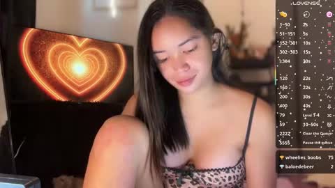 Snapshot of nicolecellini chatting on October 19, 2025, 11:05 pm NICOLE online show from October 19, 2025, 11:05 pm