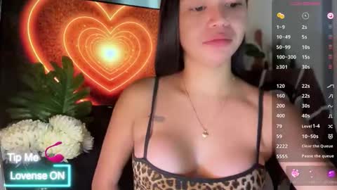 NICOLE online show from November 22, 2025, 11:15 pm