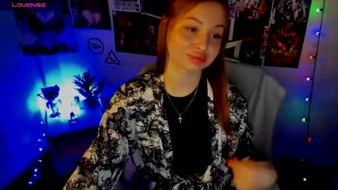 Nicole online show from September 29, 2025, 6:51 am