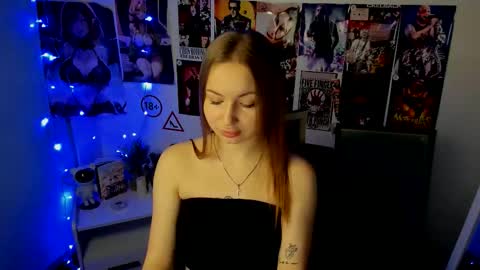 Nicole online show from October 26, 2025, 7:14 am