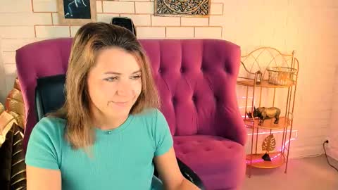 Snapshot of nicolehits chatting on September 26, 2025, 9:35 am nicolehits online show from September 26, 2025, 9:35 am