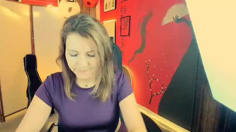 Snapshot of nicolehits chatting on November 2, 2025, 9:11 am nicolehits online show from November 2, 2025, 9:11 am