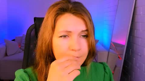 Snapshot of nicolehits chatting on November 6, 2025, 5:30 am nicolehits online show from November 6, 2025, 5:30 am