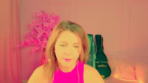 Snapshot of nicolehits chatting on November 9, 2025, 9:18 am nicolehits online show from November 9, 2025, 9:18 am