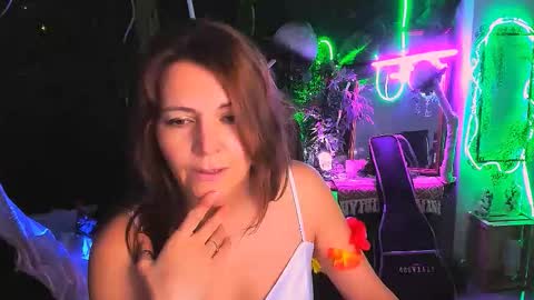 Snapshot of nicolehits chatting on November 30, 2025, 5:33 am nicolehits online show from November 30, 2025, 5:33 am