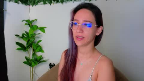 nicoleirisxxx online show from April 9, 2026, 6:19 am