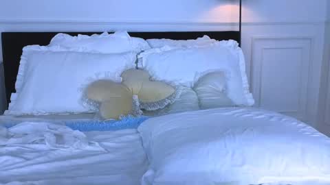 Nicole online show from March 22, 2026, 1:31 am