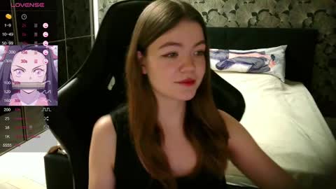 NicoleMeew online show from December 18, 2024, 6:57 pm