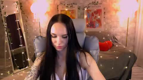 Snapshot of nicolemerz chatting on June 17, 2026, 4:41 pm Nicole online show from June 17, 2026, 4:41 pm
