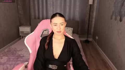 NicoleRossss online show from July 7, 2026, 1:08 am